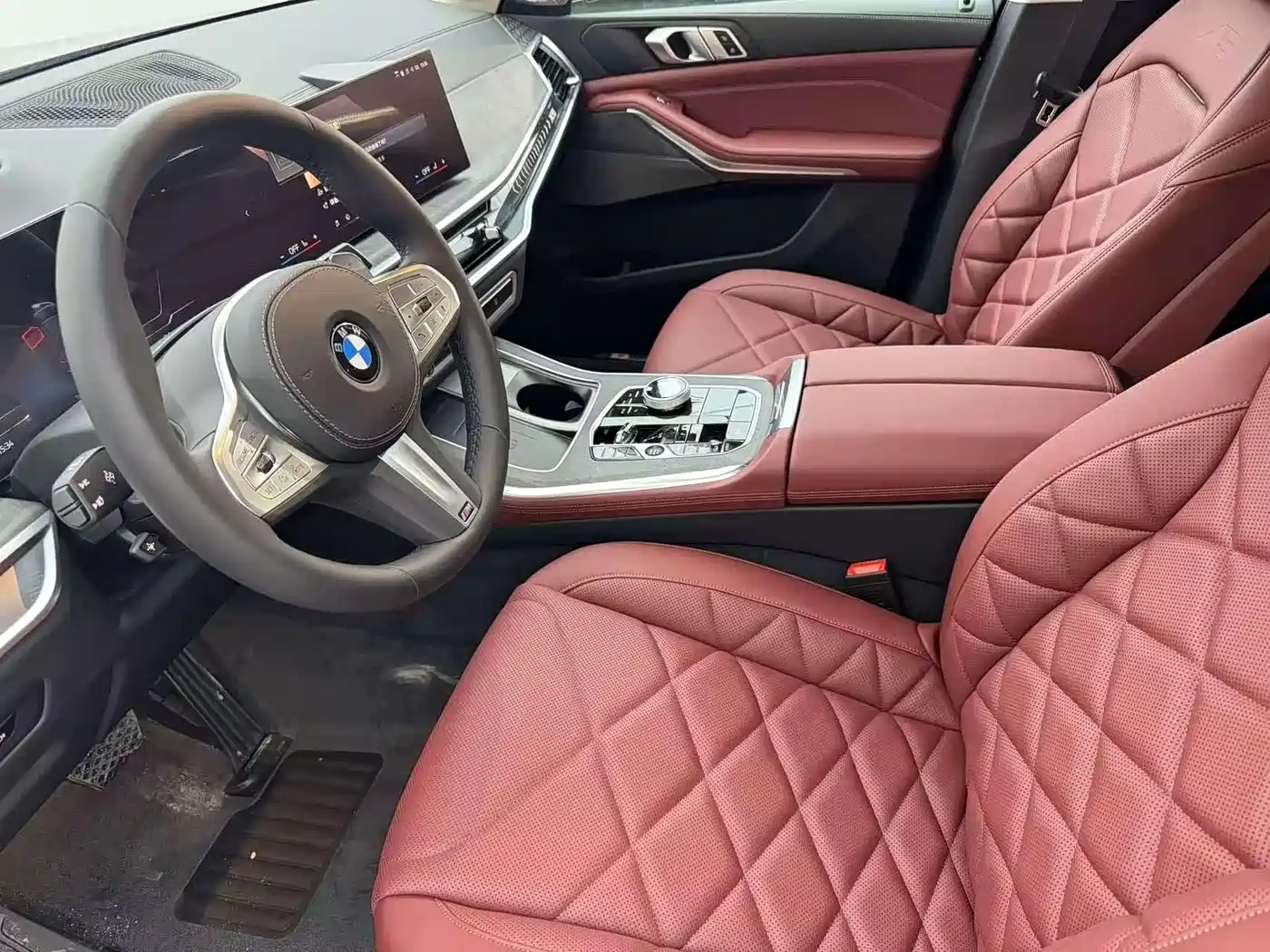 BMW X5 2025 Model xDrive 30Li Exclusive M Sport Blackout Package фото 11