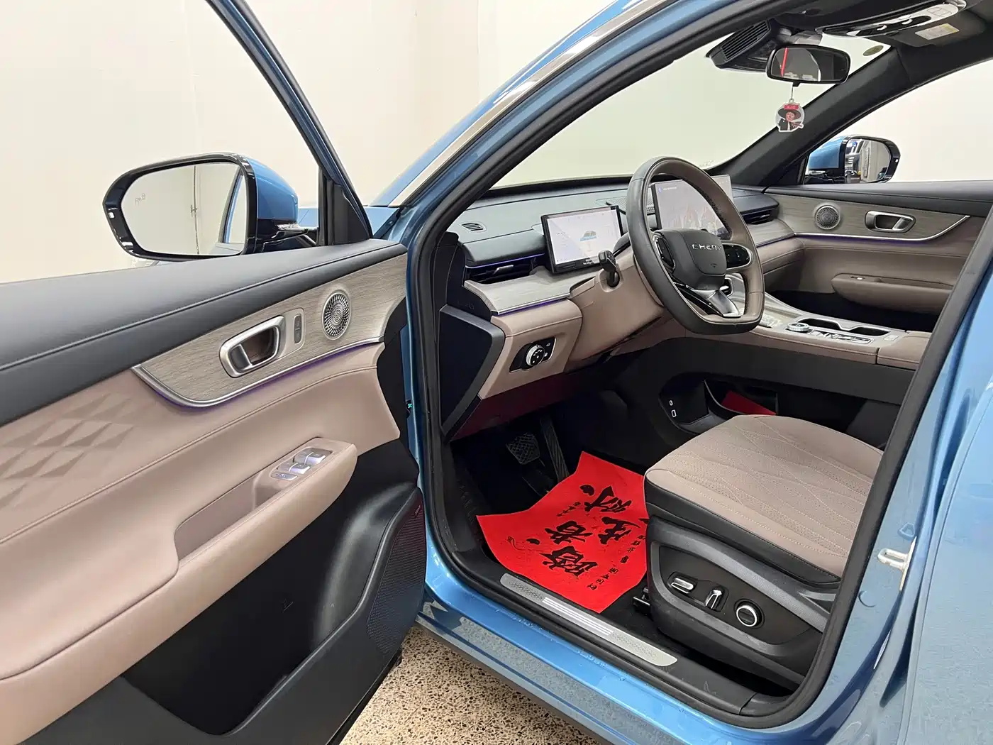 Chery Tiggo 8 PLUS C-DM 2024 2025 1.5T 116km Premium 5-Seater
