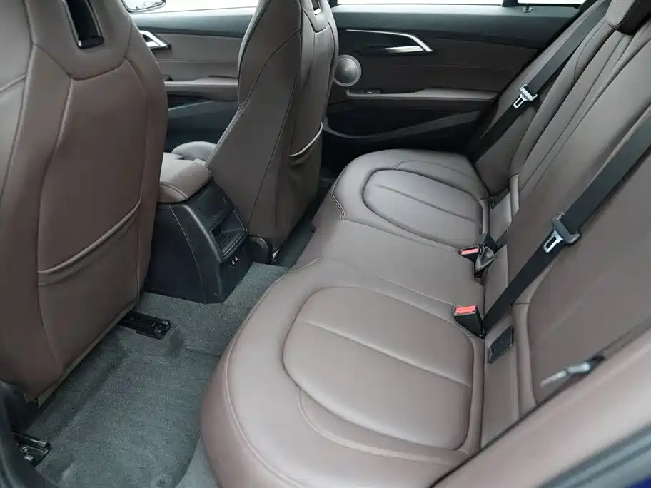 BMW 1 Series 2021 125i M Sport Black Night Edition фото 12