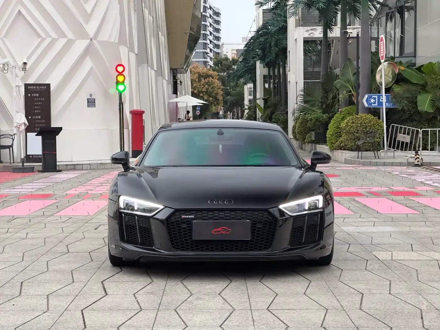 Audi R8 2017 V10 Coupe фото 2