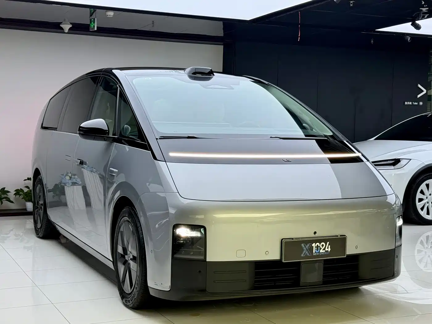 Li Auto MEGA 2024 2024 Ultra
