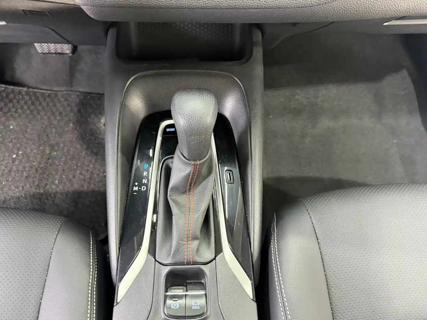 Toyota Corolla 2023 1.2T Elite Edition фото 12