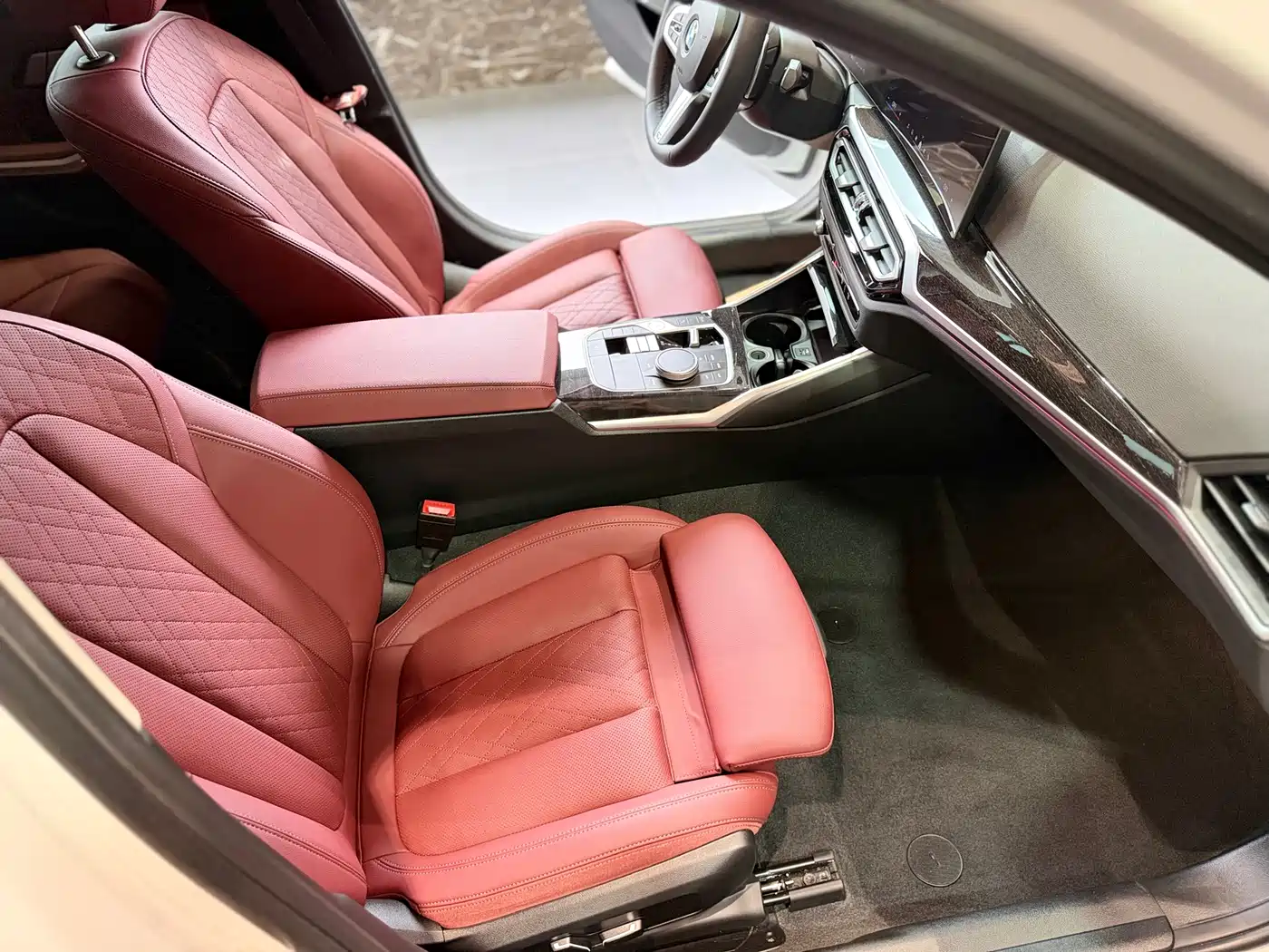 BMW 3 Series 2023 325Li M Sport Package фото 14