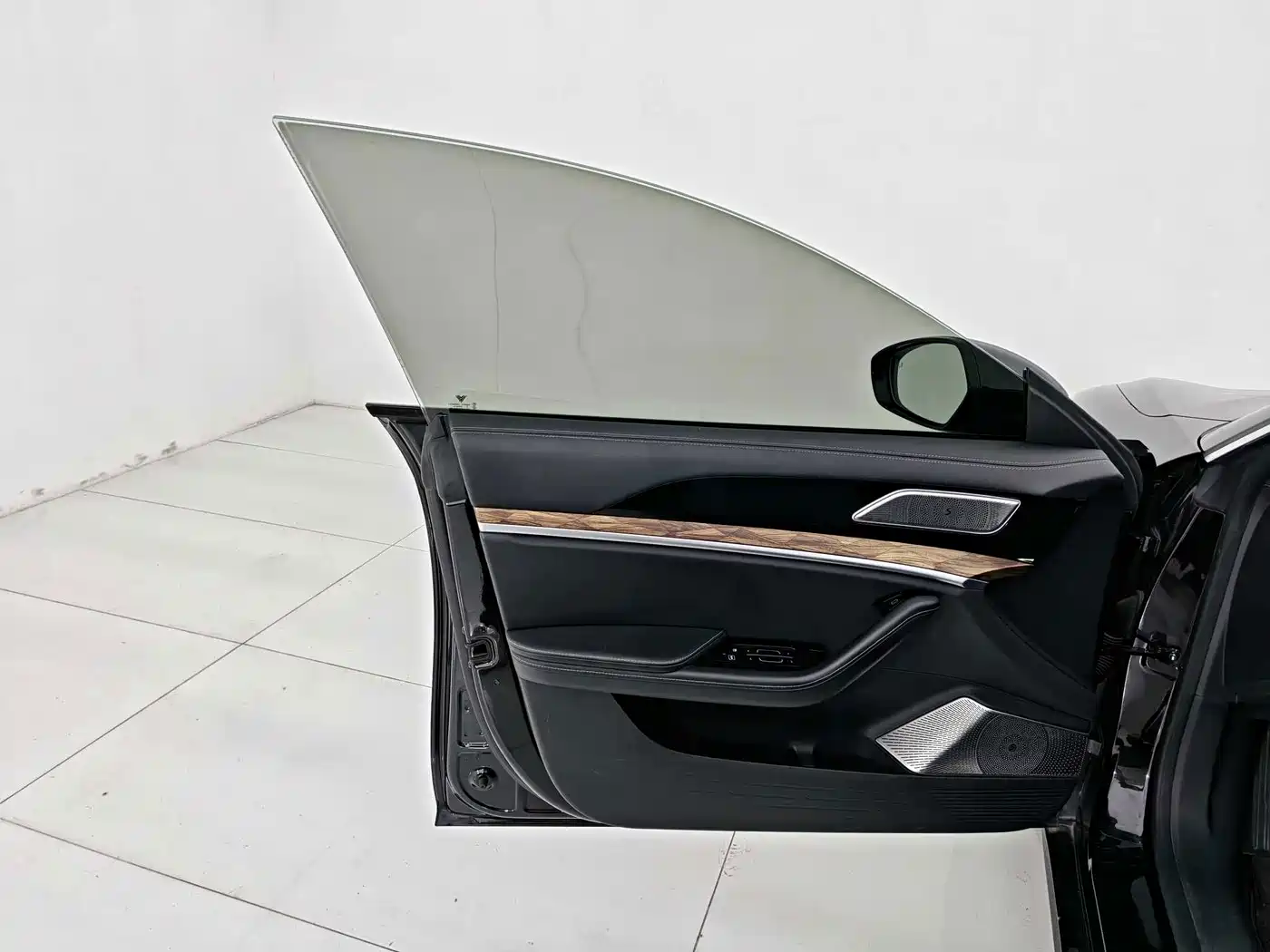 Nezha Auto Nezha S 2023 2022 Model Extended Range 1160km RWD Medium Edition