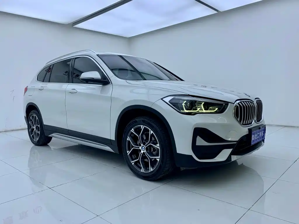 Фото 5 - BMW X1