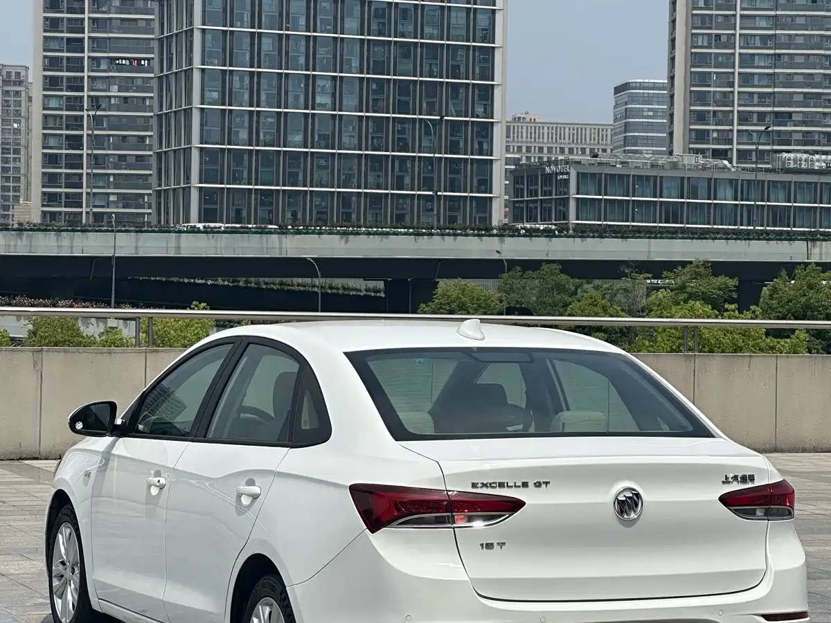 Buick Excelle 2018 15T Dual Clutch Elite (China V) фото 6