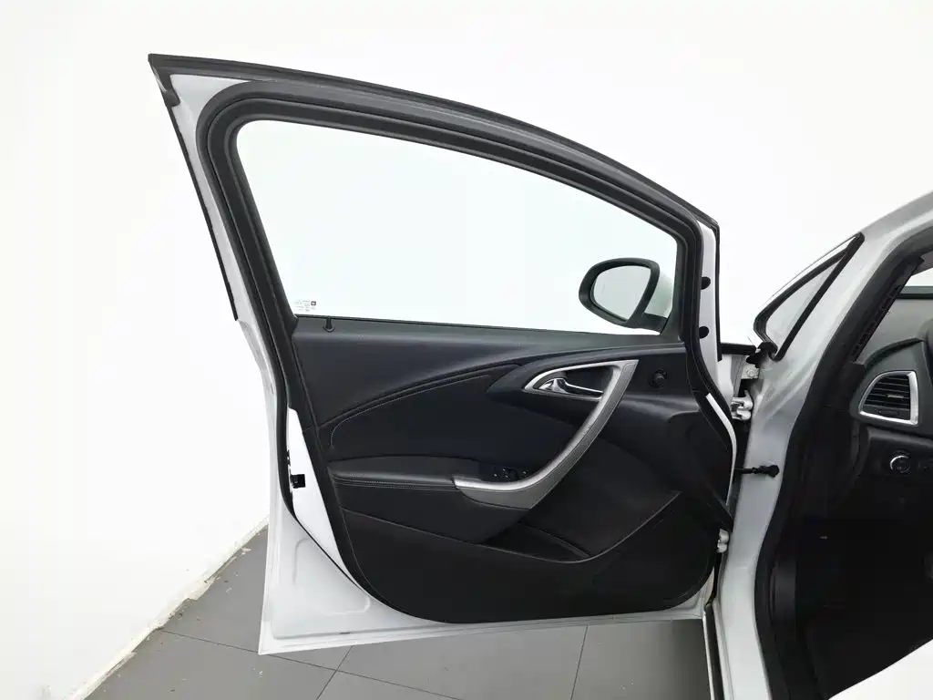 Фото 8 - Buick Excelle