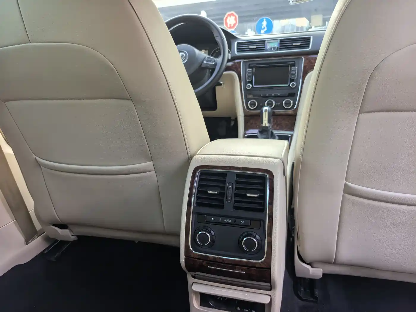 Volkswagen Passat 2013 1.8TSI DSG Yuzun фото 9