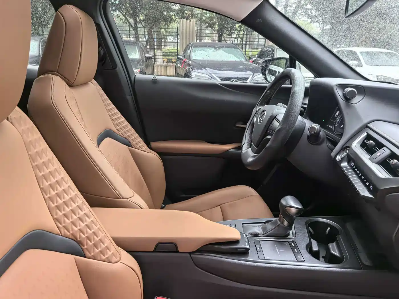 Lexus UX 2021 2020 200 Special Edition