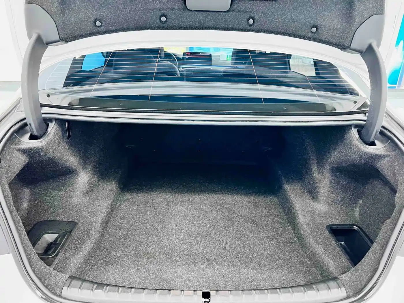 BMW 5 Series 2022 530Li Leading Luxury Package фото 23