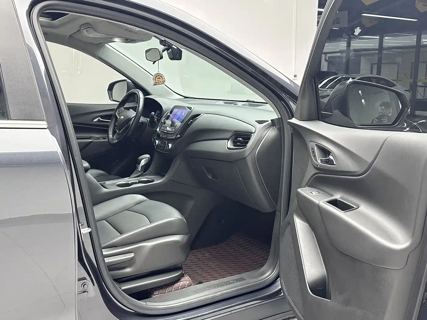 Chevrolet Equinox 2022 535T Galloping Edition фото 10