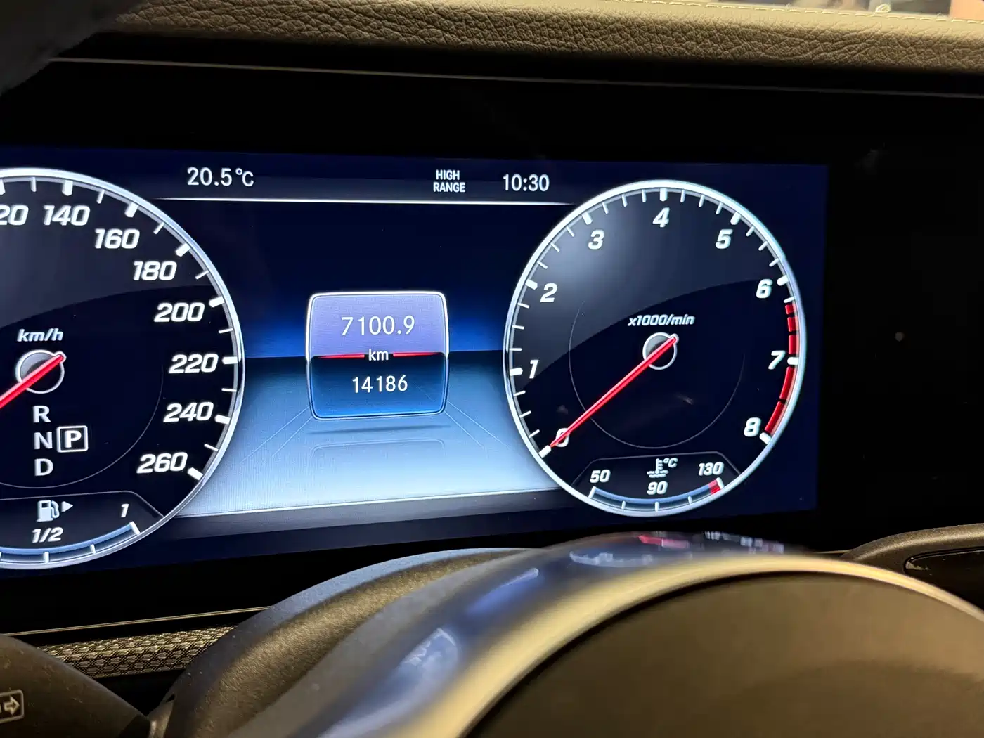 Mercedes-Benz G-Class 2024 G 500 фото 22