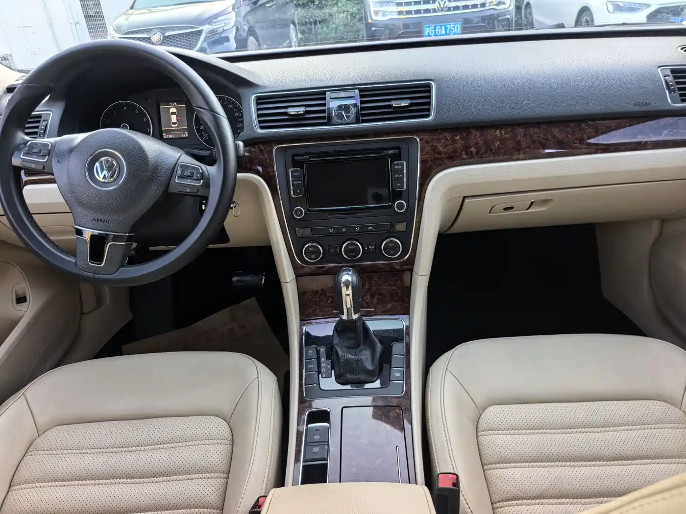Volkswagen Passat 2013 1.8TSI DSG Yuzun фото 10