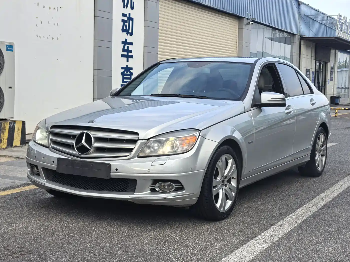 Mercedes-Benz C-Class 2010 C 260 Fashion