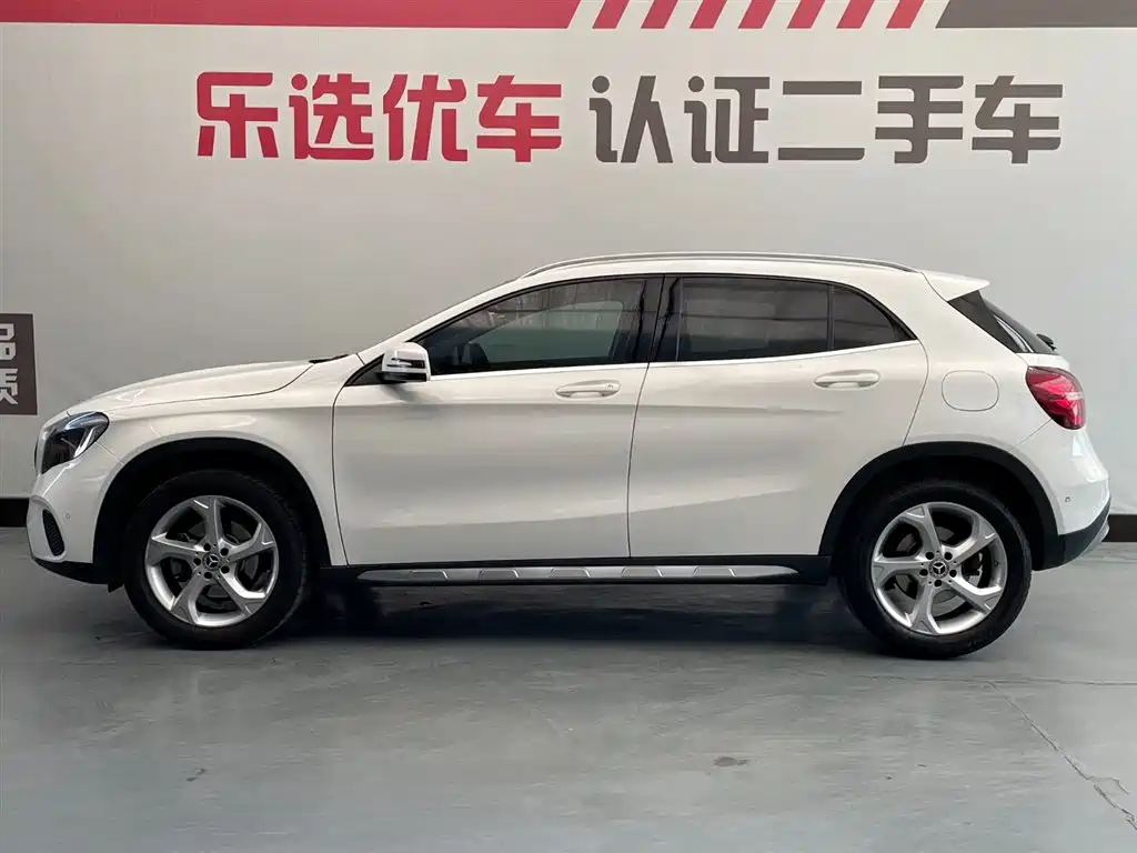 Mercedes-Benz GLA 2019 GLA 200 Dynamic фото 3