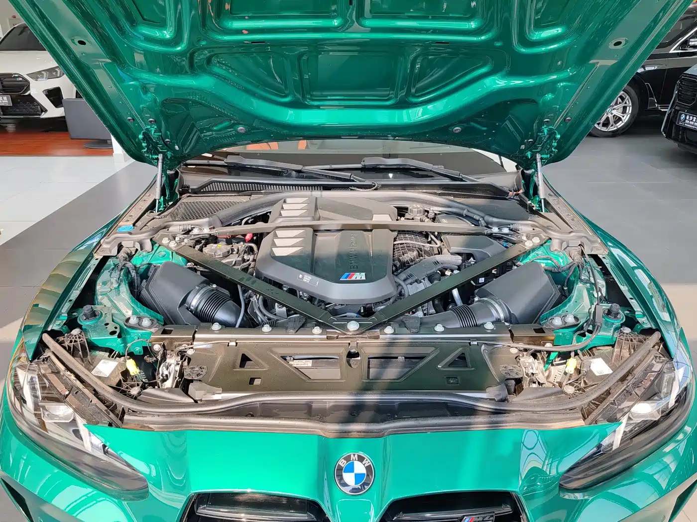 BMW M4 2025 2024 BMW M4 Convertible M xDrive Competition