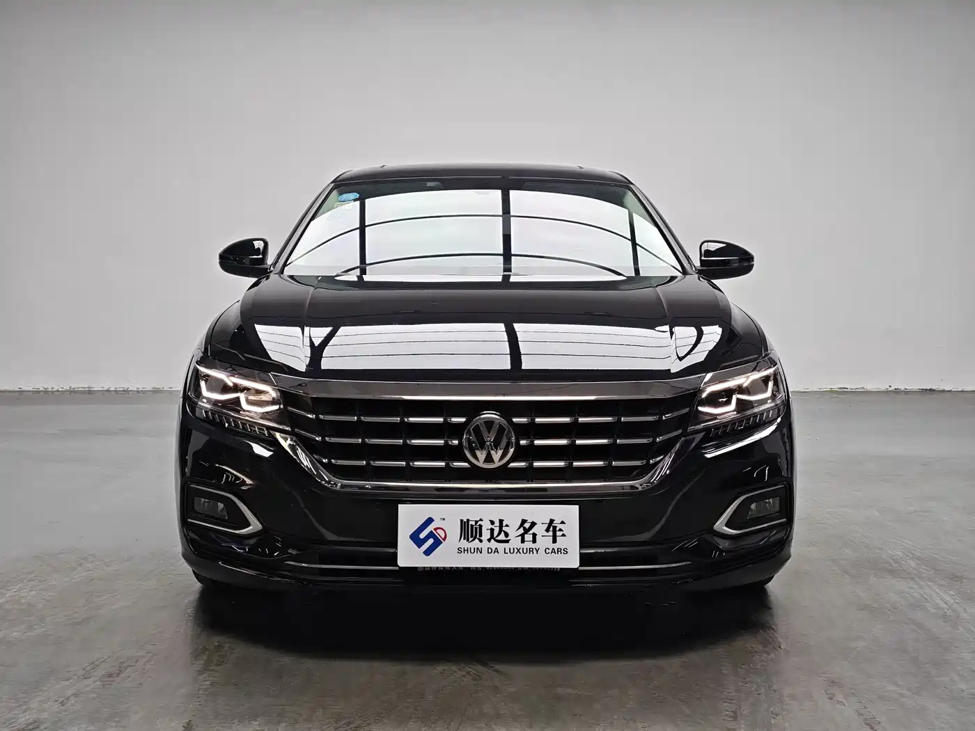 Volkswagen Passat 2019 330TSI Luxury Edition China VI фото 2