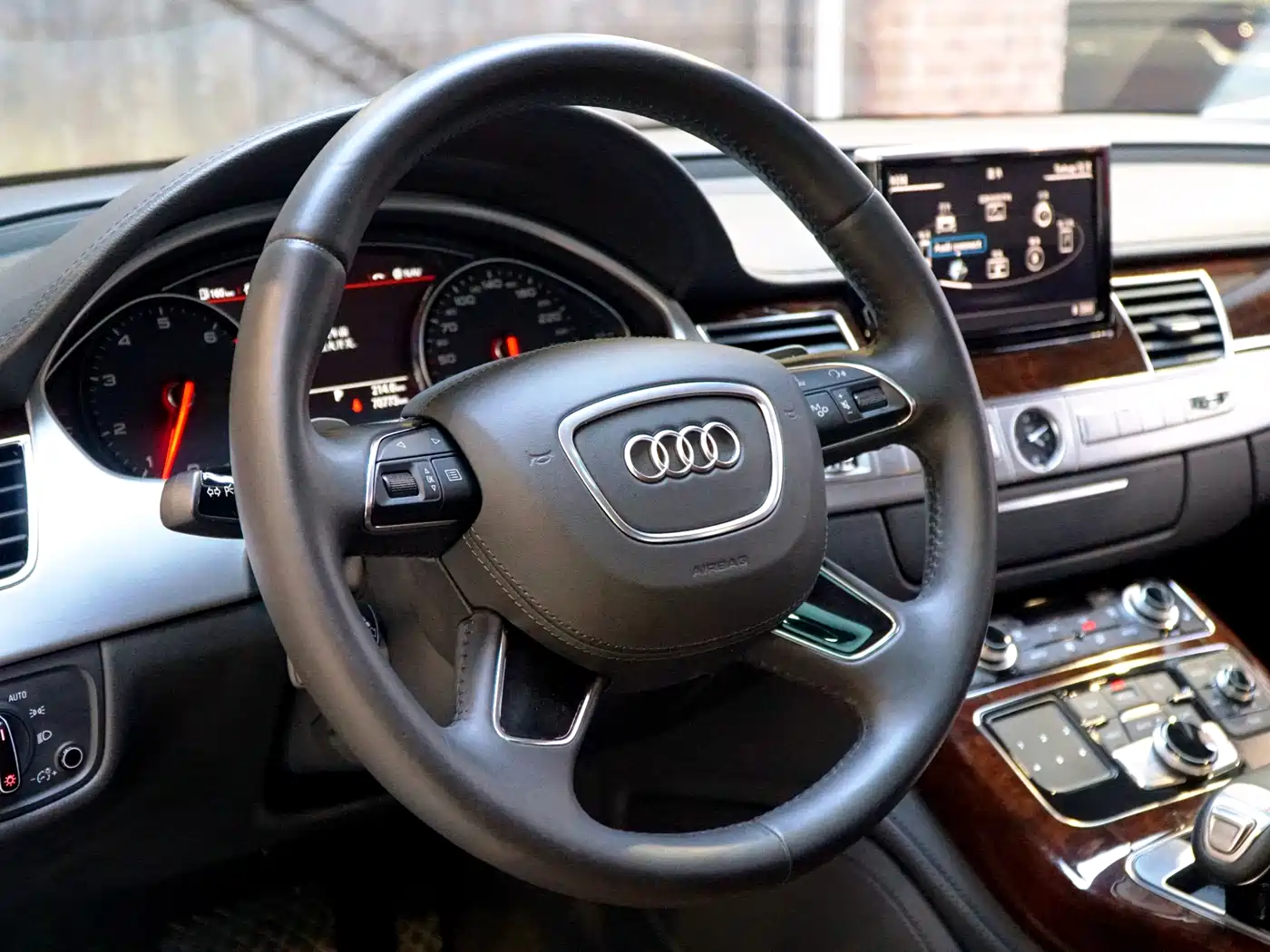 Audi A8 2012 A8L 45 TFSI quattro Luxury фото 19