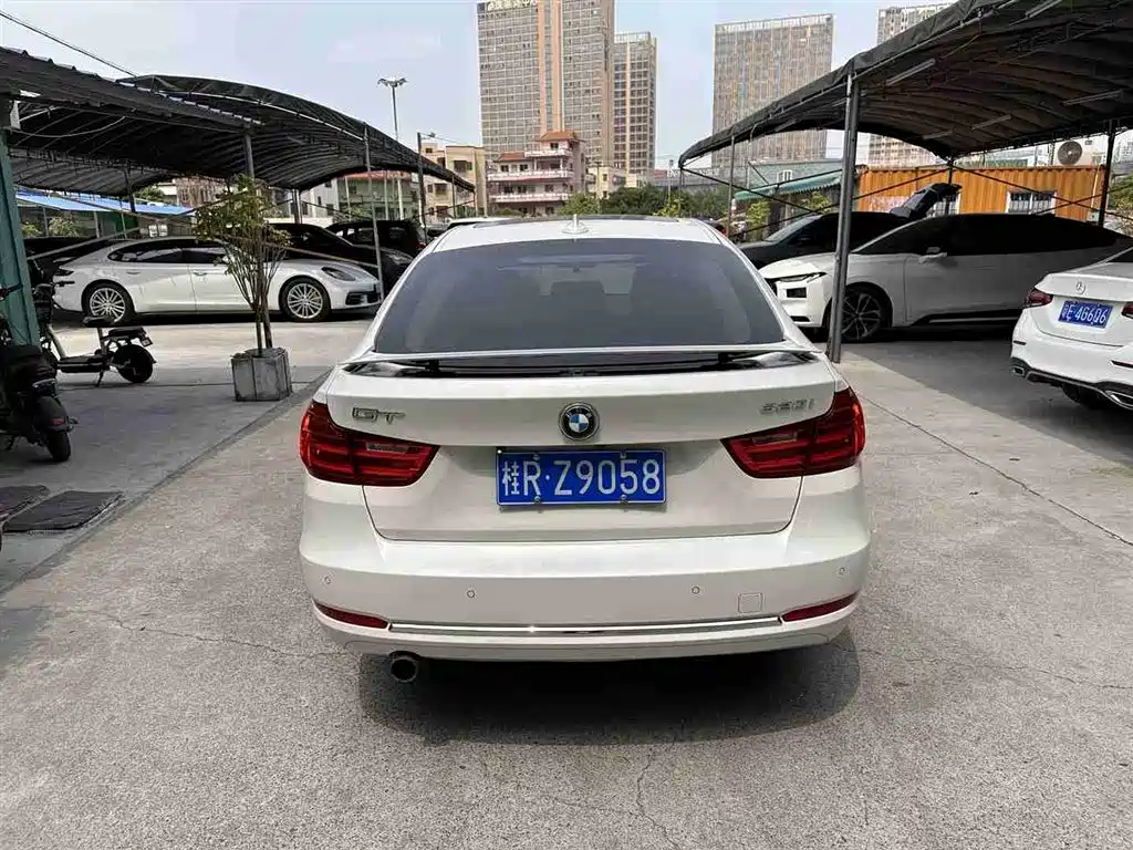 BMW 3 Series GT 2013 320i Style Design Package фото 9