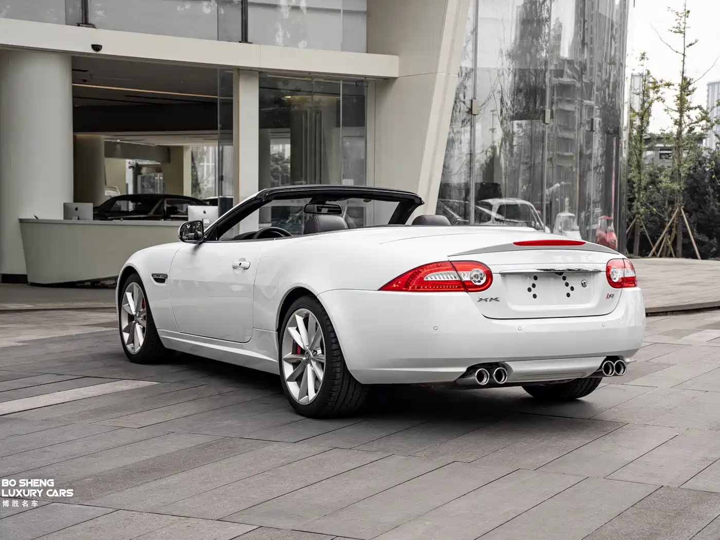 Jaguar XK 2012 XKR 5.0L Supercharged Convertible фото 6