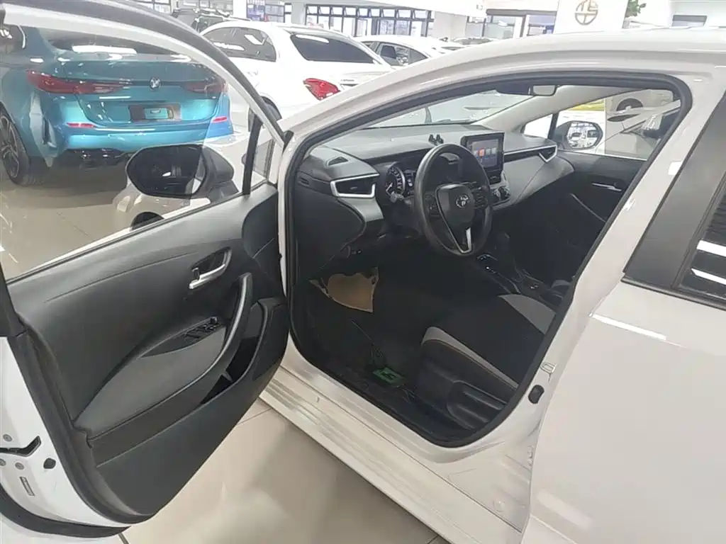 Toyota Corolla 2023 1.2T Pioneer Edition фото 16