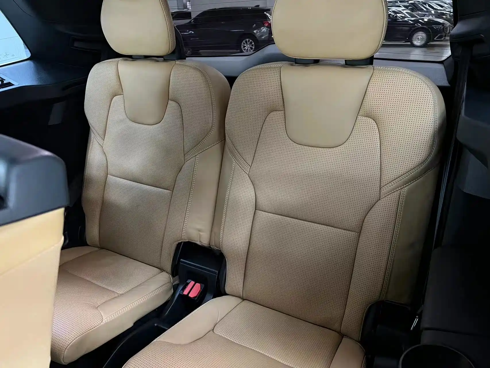 Photo 19 - Volvo XC90