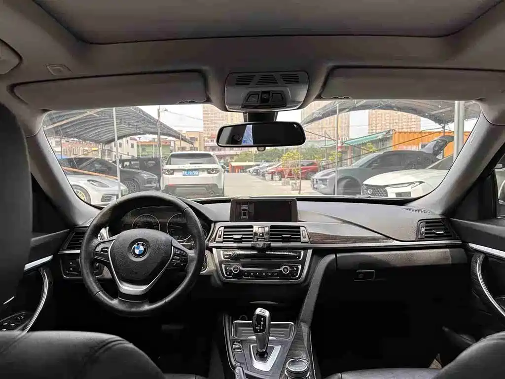 BMW 3 Series GT 2013 320i Style Design Package фото 5