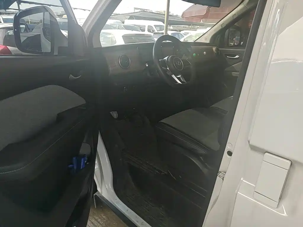 Ruichi New Energy EC75 2025 2025 Passenger Smart Super Charge Edition Surpass Type I 52.16kWh