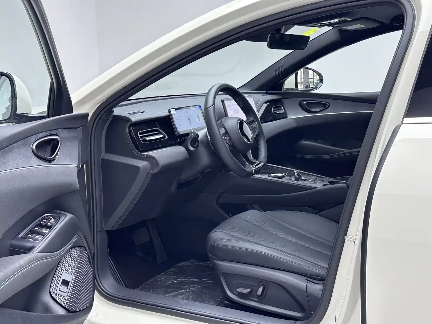 BYD Seal 06 New Energy 2025 DM-i Smart Drive Edition 120KM Prestige фото 9