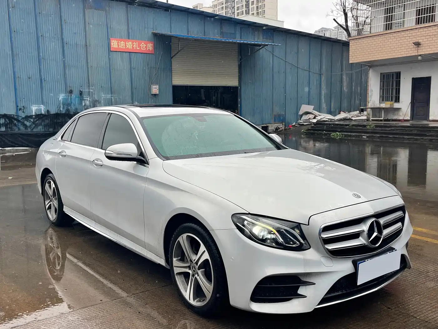 Mercedes-Benz E-Class 2018 Facelift E 200 L Sport фото 3