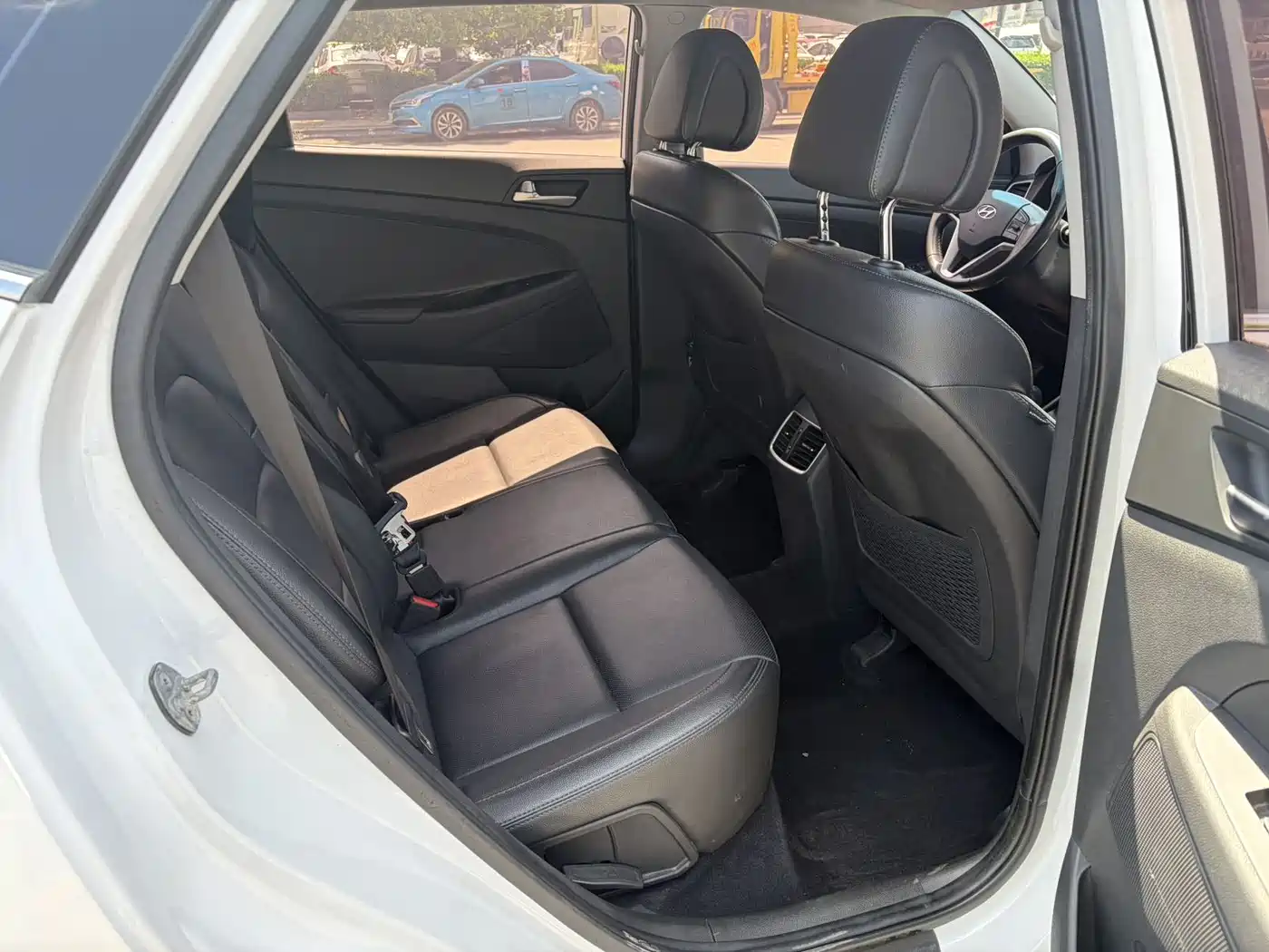 Hyundai Tucson 2018 1.6T DCT 2WD 15th Anniversary Special Edition фото 9