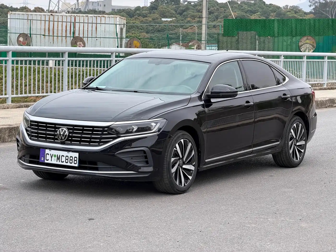 Volkswagen Passat 2024 380TSI Luxury