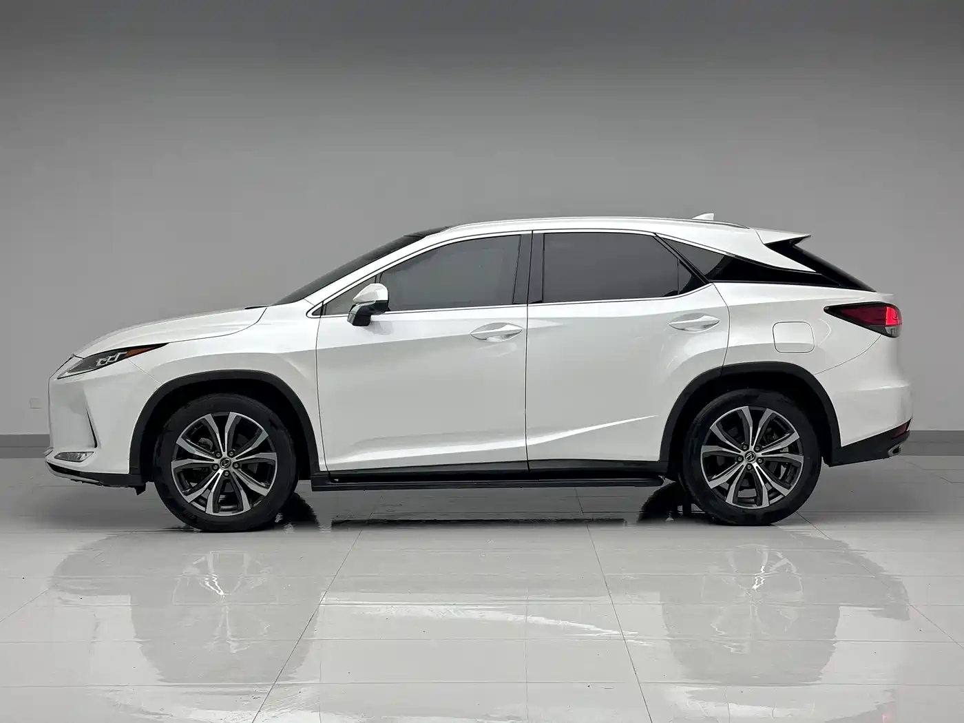 Lexus RX 2020 300 4WD Elegance Edition China VI фото 2