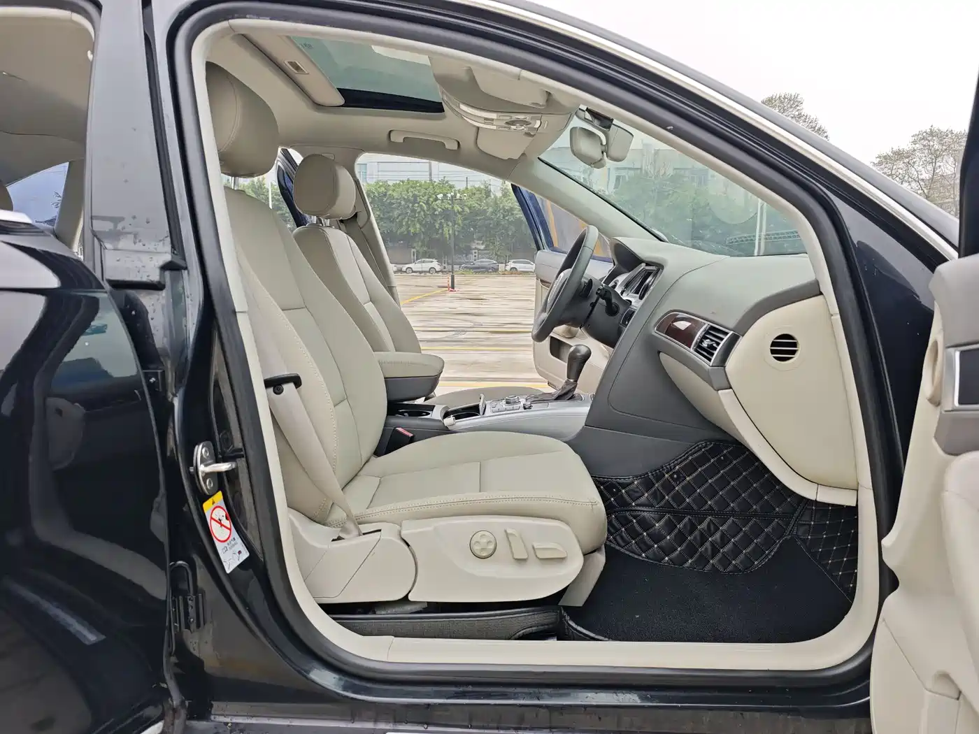 Audi A6L 2011 Model 2.0 TFSI Auto Standard фото 16