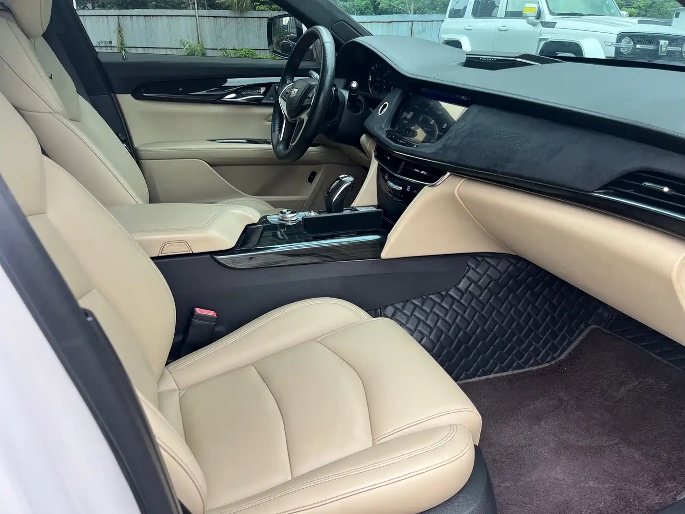 Cadillac CT6 2019 28T Fashion Model фото 9