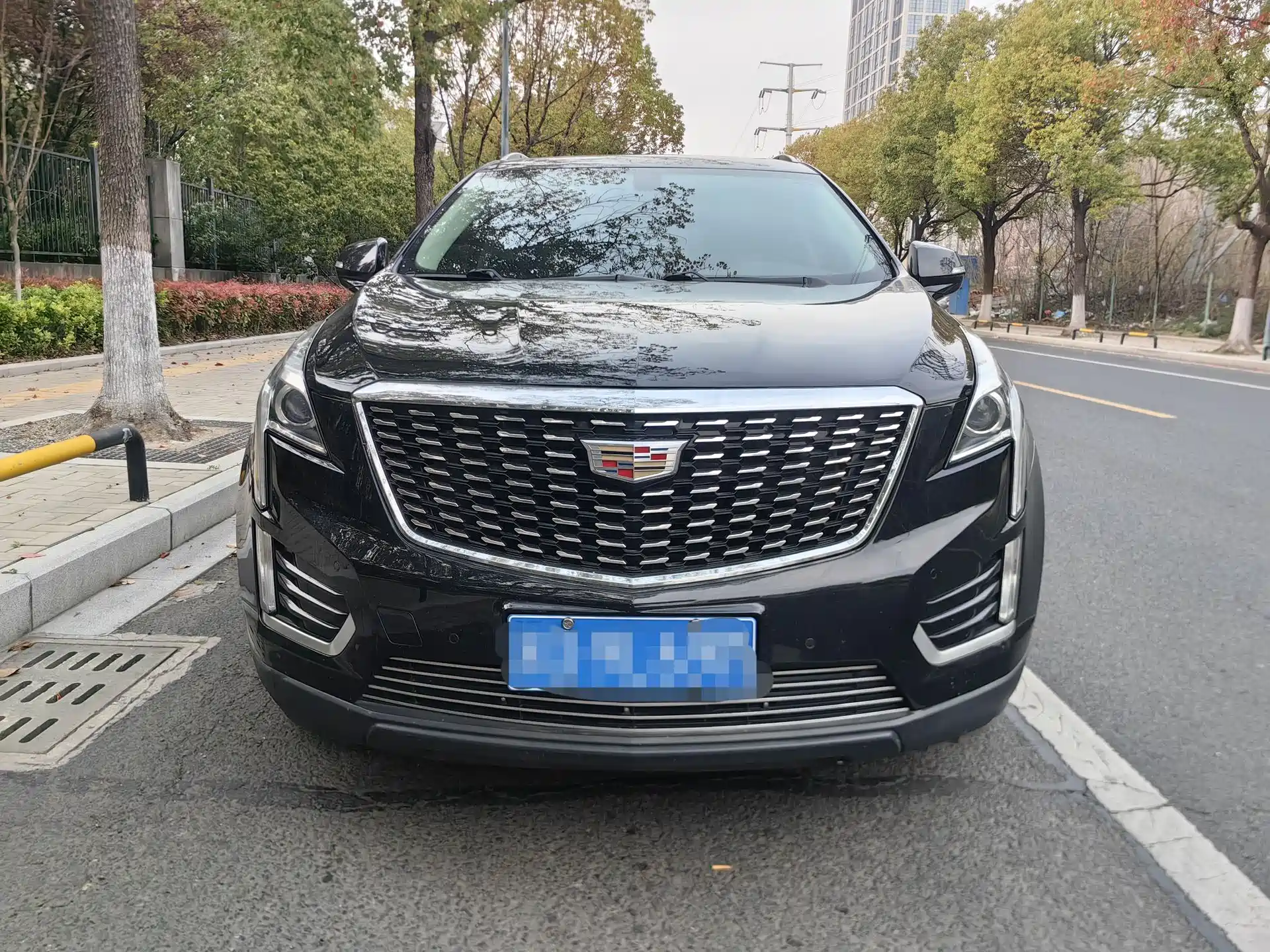 Фото 2 - Cadillac XT5