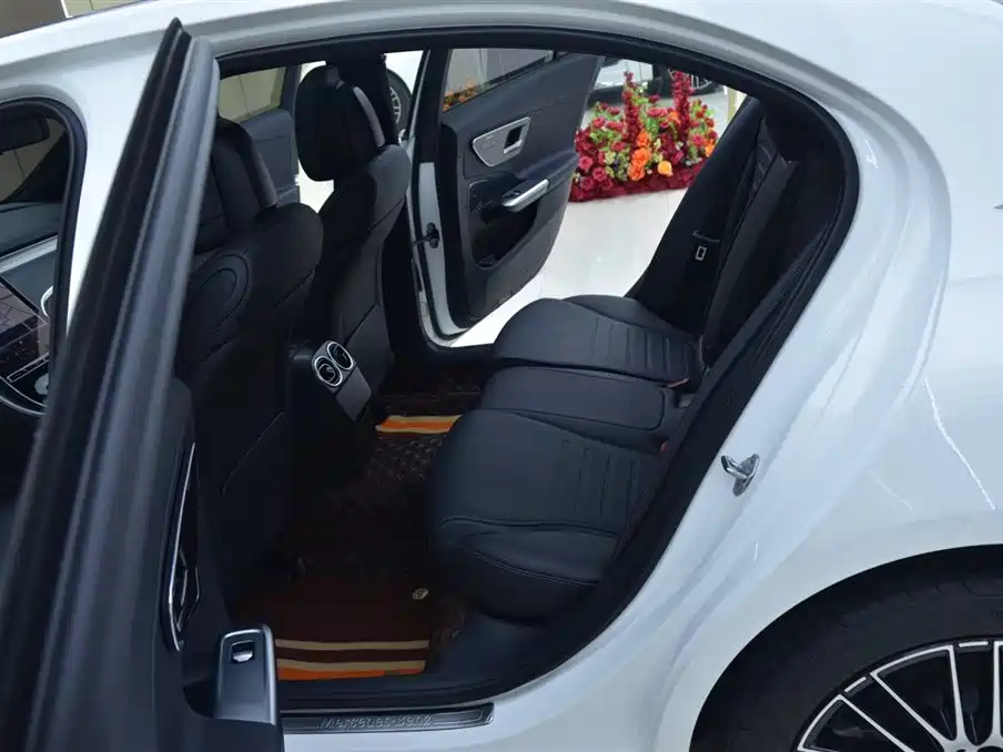 Mercedes-Benz C-Class 2023 C 200 L Sport фото 5