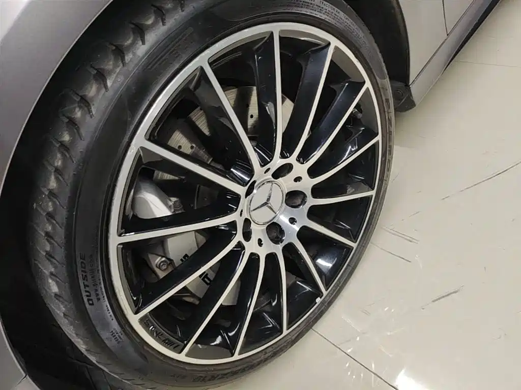 Mercedes-Benz A-Class AMG 2022 AMG A 35 L 4MATIC фото 23