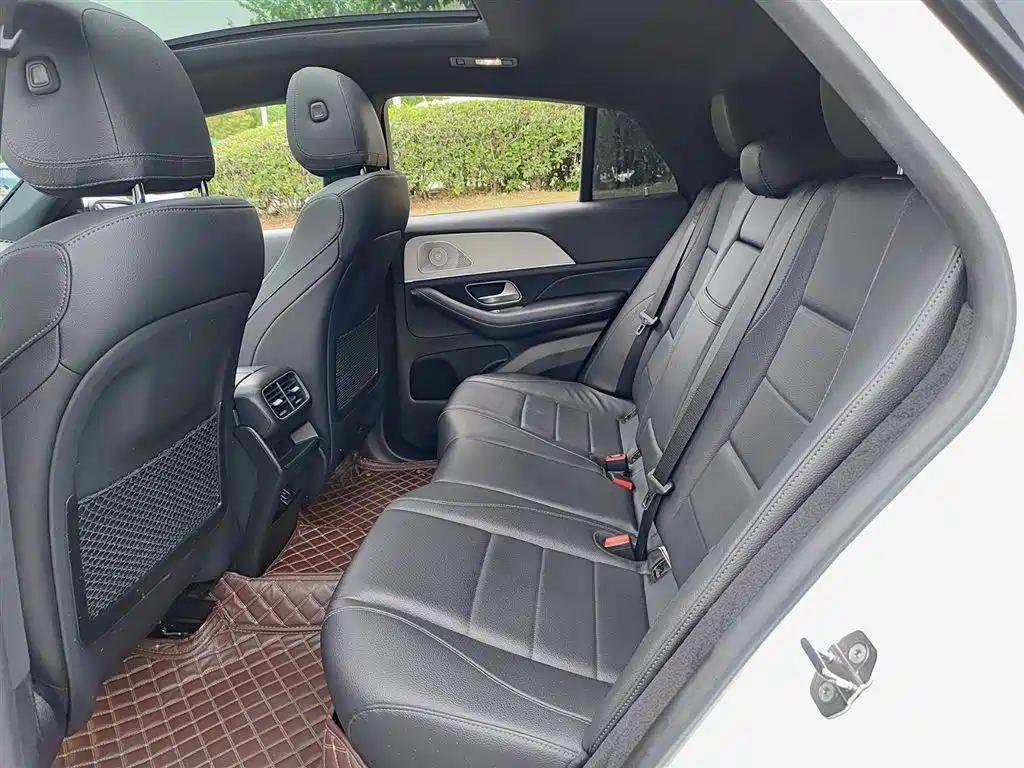 Mercedes-Benz GLE Coupe 2020 GLE 350 4MATIC Coupe SUV Luxury фото 8