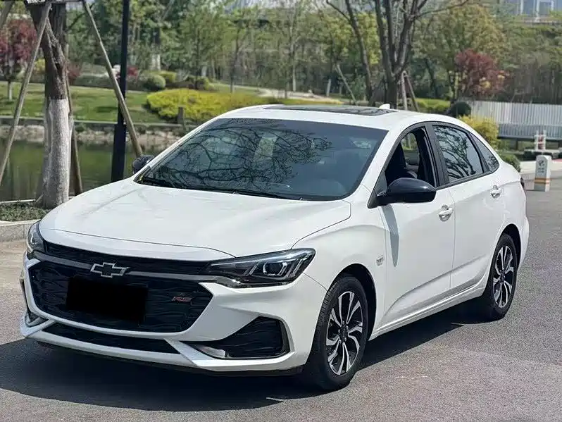 Chevrolet Monza 2019 RS 330T Auto Smooth Edition China VI