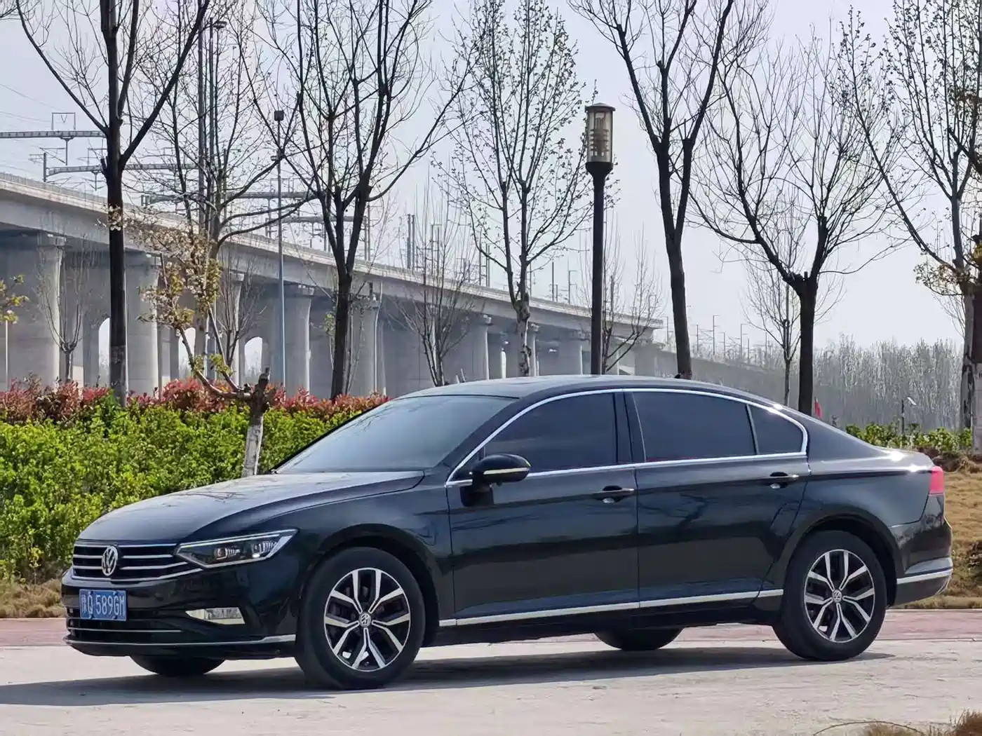 Volkswagen Magotan 2020 330TSI DSG Leading фото 3