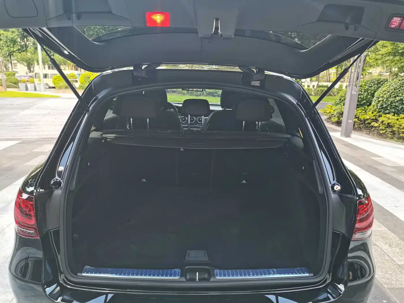 Mercedes-Benz GLC 2022 Facelift GLC 300 L 4MATIC Dynamic Collector's Edition фото 11