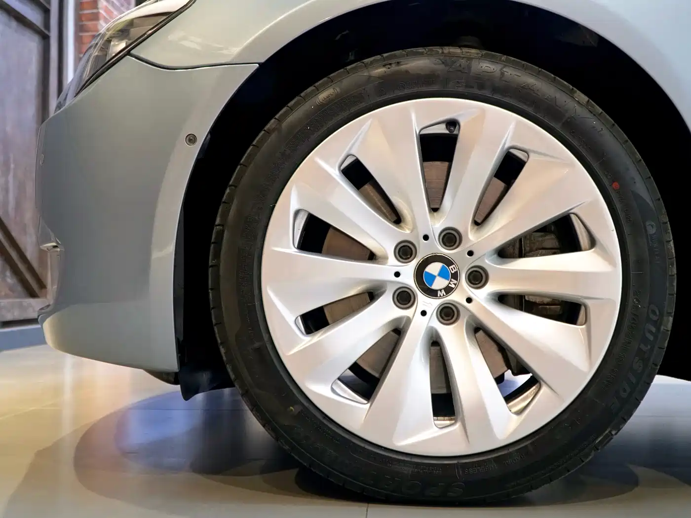 BMW 7 Series 2010 4.4T Hybrid фото 26