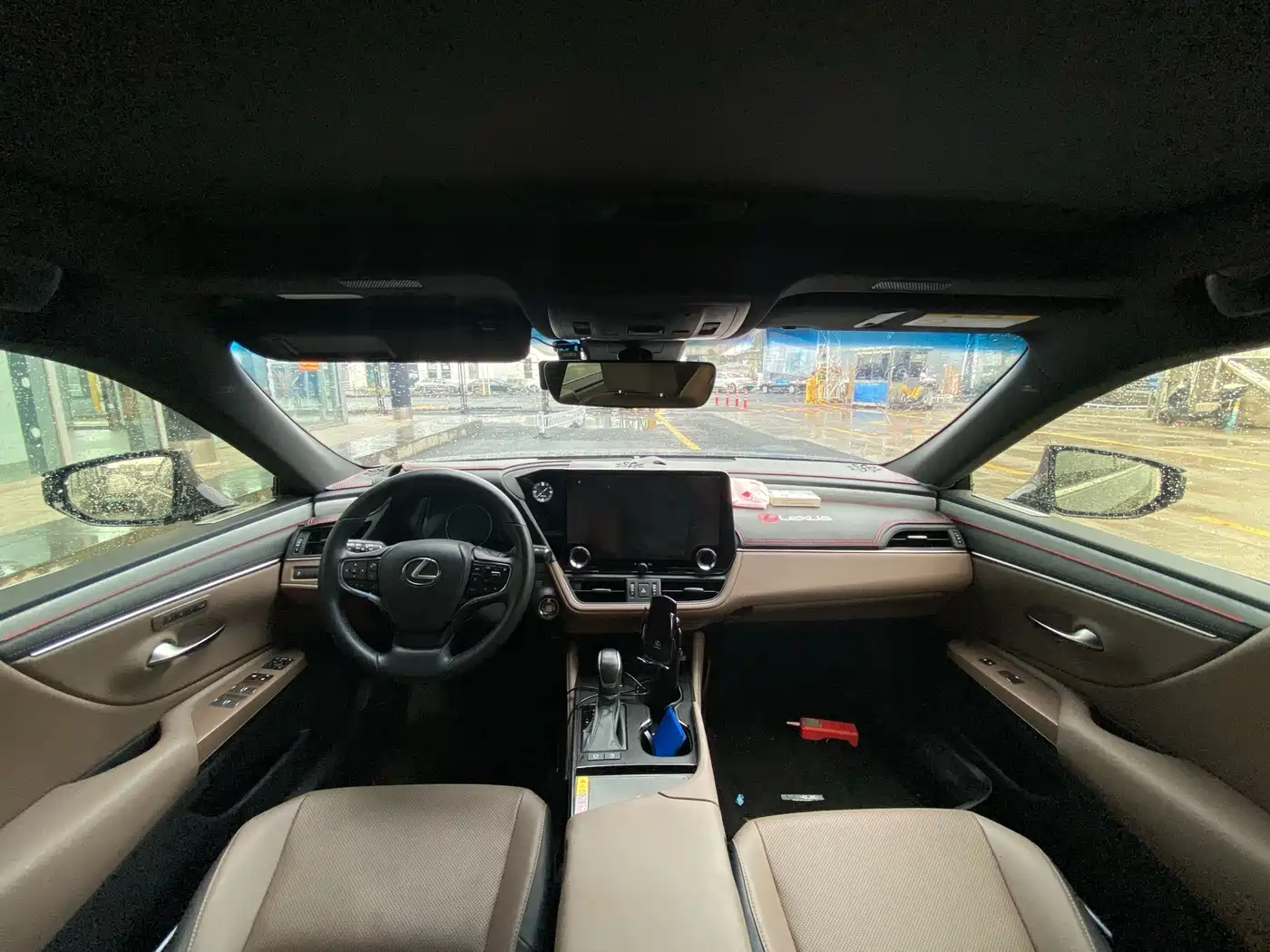 Lexus ES 2025 2025 200 Ultimate Edition