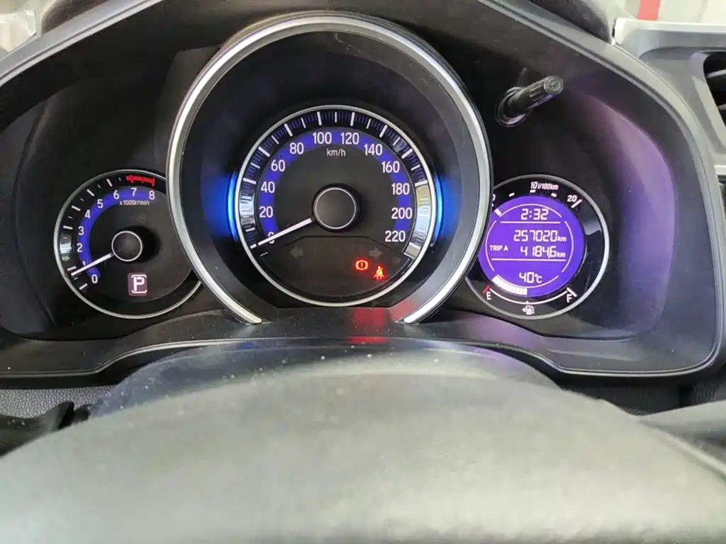 Фото 4 - Honda Fit