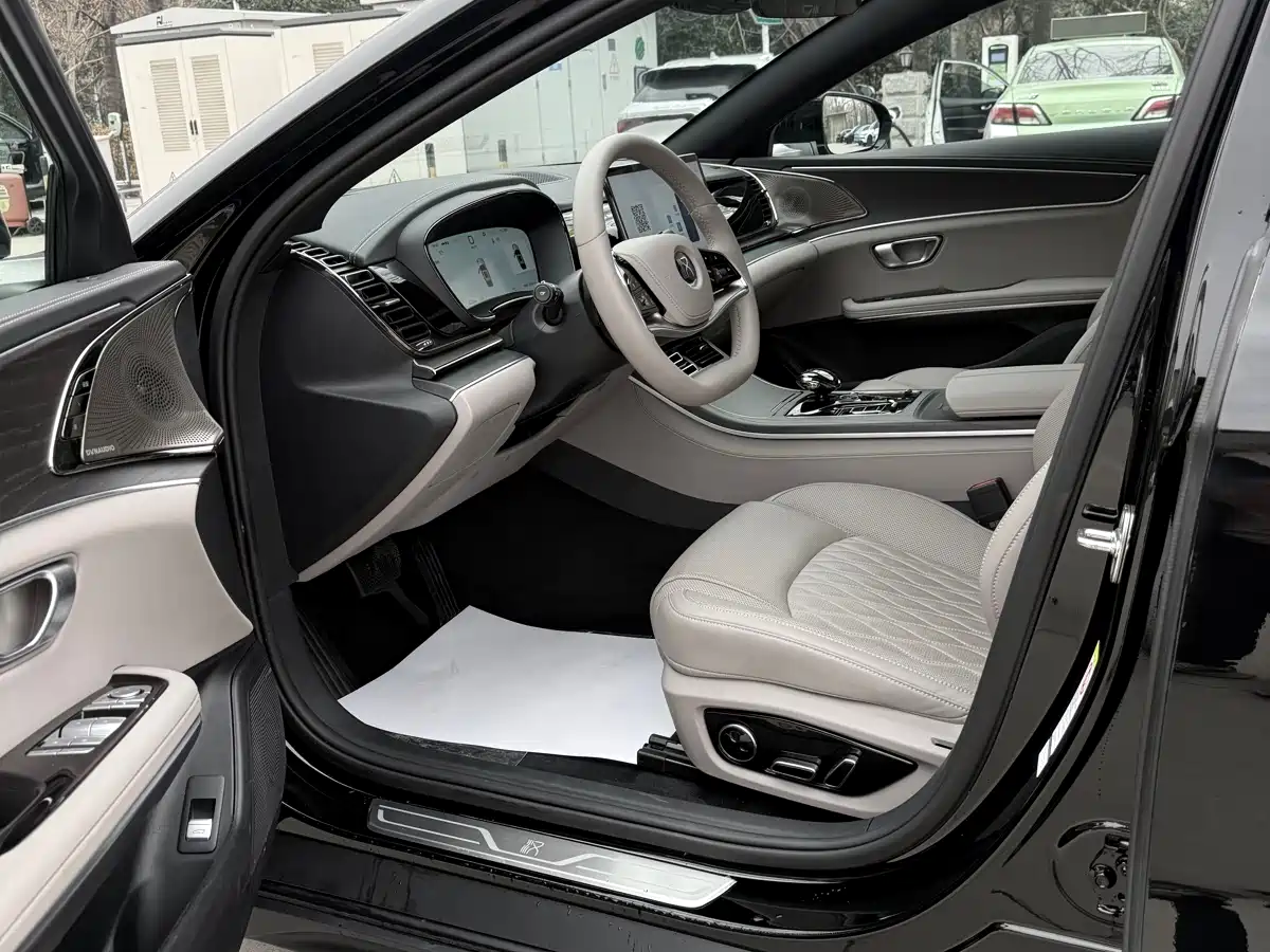 BYD Han 2025 DM-i 125KM LiDAR Smart Driving фото 8