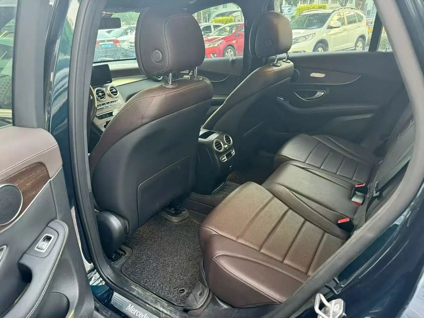 Mercedes-Benz GLC 2021 GLC 260 L 4MATIC Luxury фото 3
