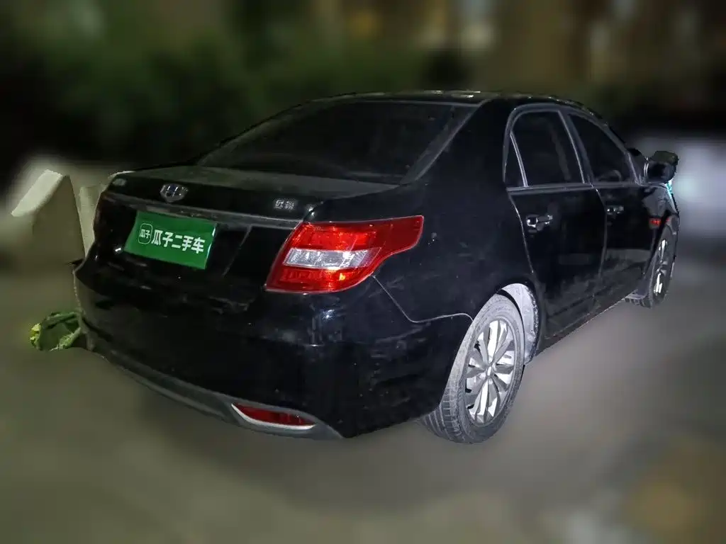 Фото 6 - Geely Vision