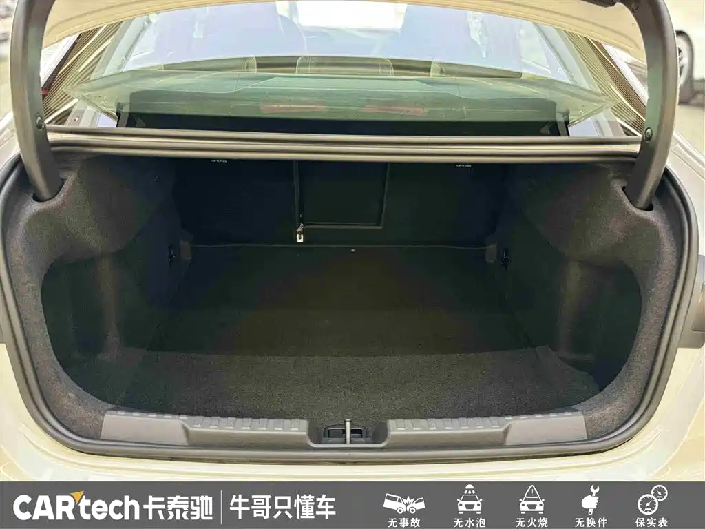 Audi A3 2023 Facelift A3L Limousine 35 TFSI Fashion Sport фото 13