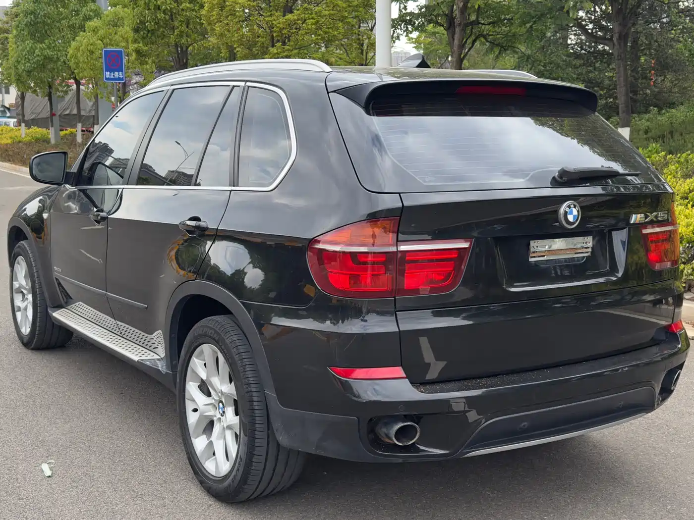 BMW X5 (Import) 2011 xDrive35i Luxury Edition фото 15